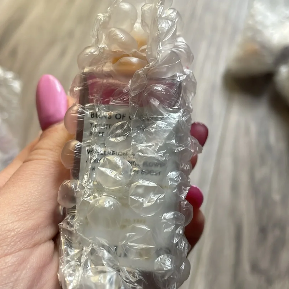 BRAND NEW! Buns and Boobs minis kit by TRULY - Picture 8 of 13